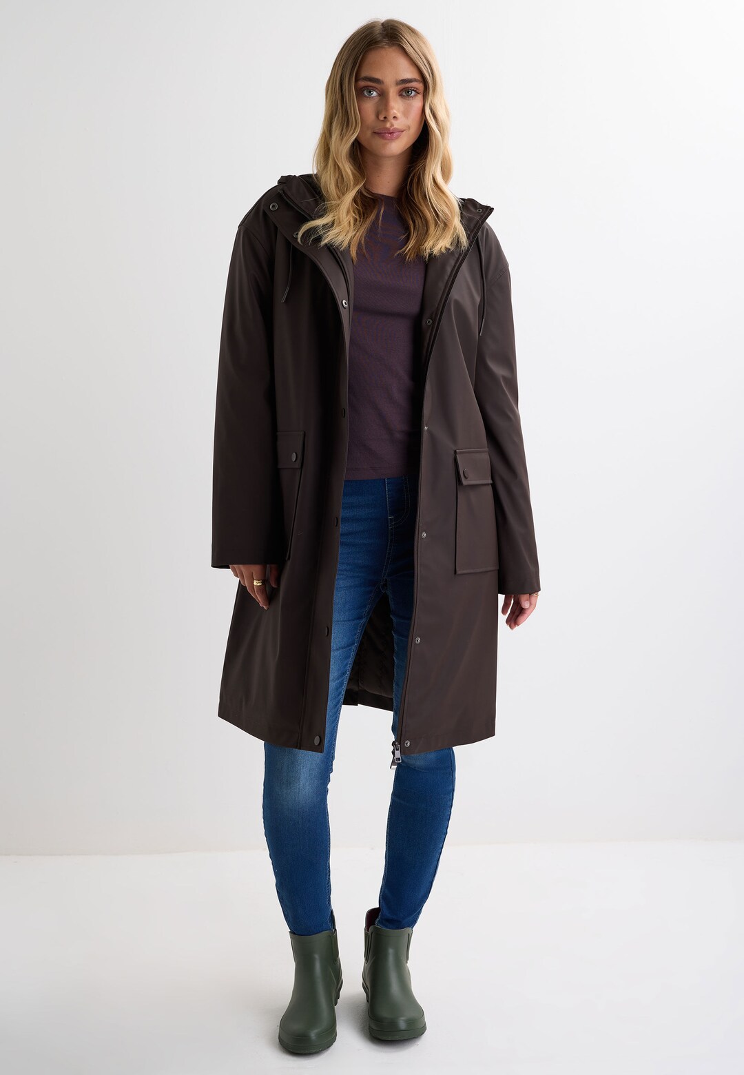 Dark Brown Hooded Rain Coat With Green Boots Dark Brown Hooded Rain Coat With Green Boots β Long Coat Outfits