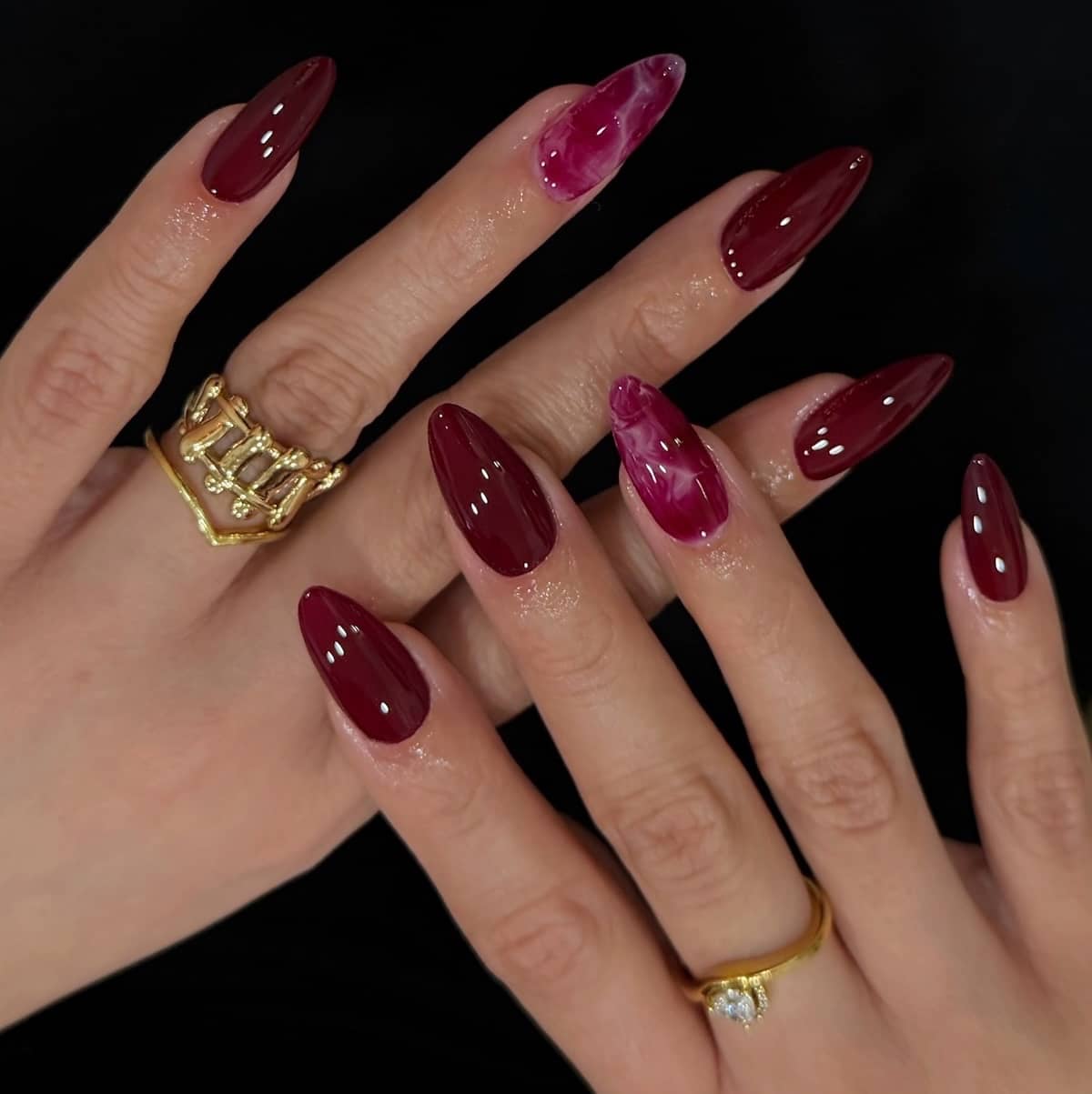 Red Star Decals On Accent Nails Visual Idea Red Star Decals On Accent Nails Visual Idea β Christmas Stiletto Nails 2026