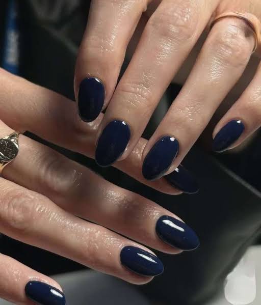Navy Pink Glitter Swirl Accent Nails — Navy Blue Nails