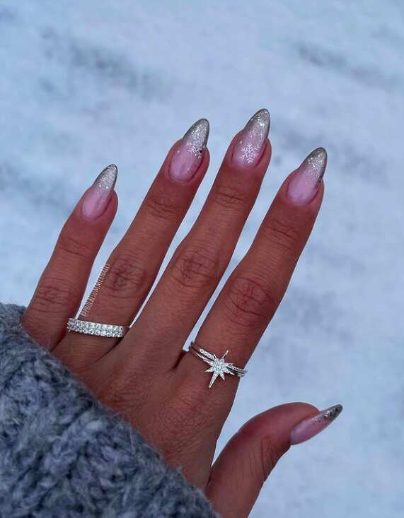 Glitter Snowflake Stiletto Nails Glitter Snowflake Stiletto Nails β Winter Stiletto Nails