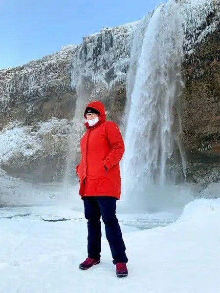 Bright Red Parka With Burgundy Boots And Face Mask Bright Red Parka With Burgundy Boots And Face Mask β Iceland Winter Outfits