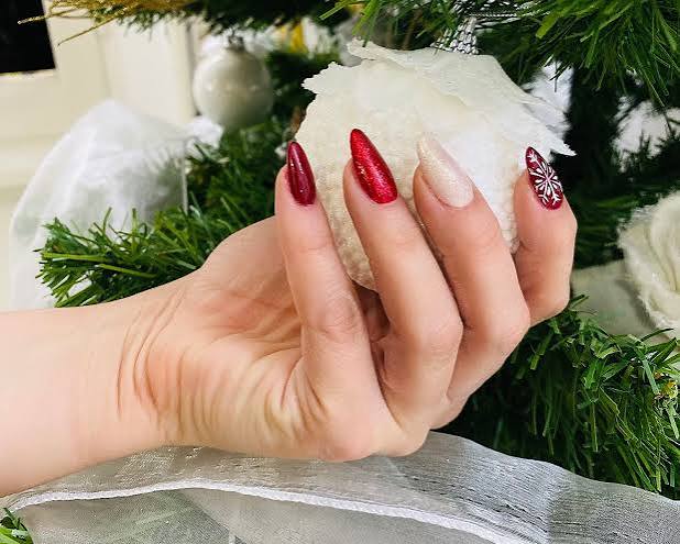 Glossy Deep Red with Snowflake Accent Glossy Deep Red with Snowflake Accent β Christmas Nail Colors 2026