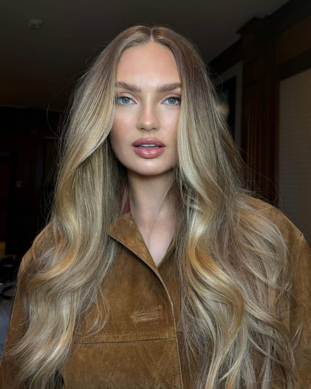 Long Layers Visual Idea Long Layers Visual Idea β Long Winter Haircuts