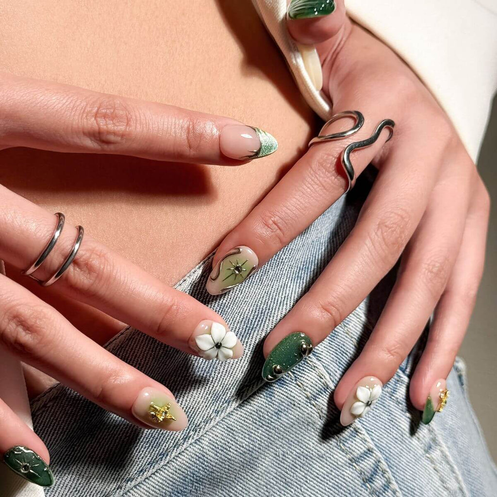 Medium Stiletto Green with 3D Florals Medium Stiletto Green with 3D Florals β Emerald Green Nails