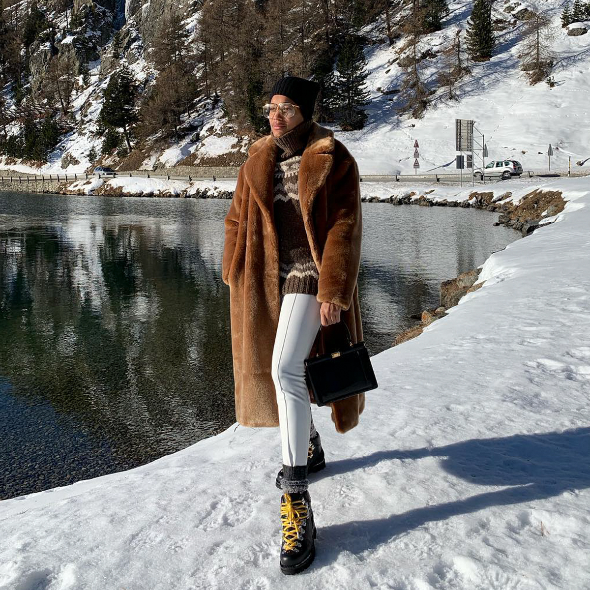Long Fur Coat and Patterned Sweater for Luxurious Apres Ski Long Fur Coat and Patterned Sweater for Luxurious Apres Ski β Apres Ski Outfits