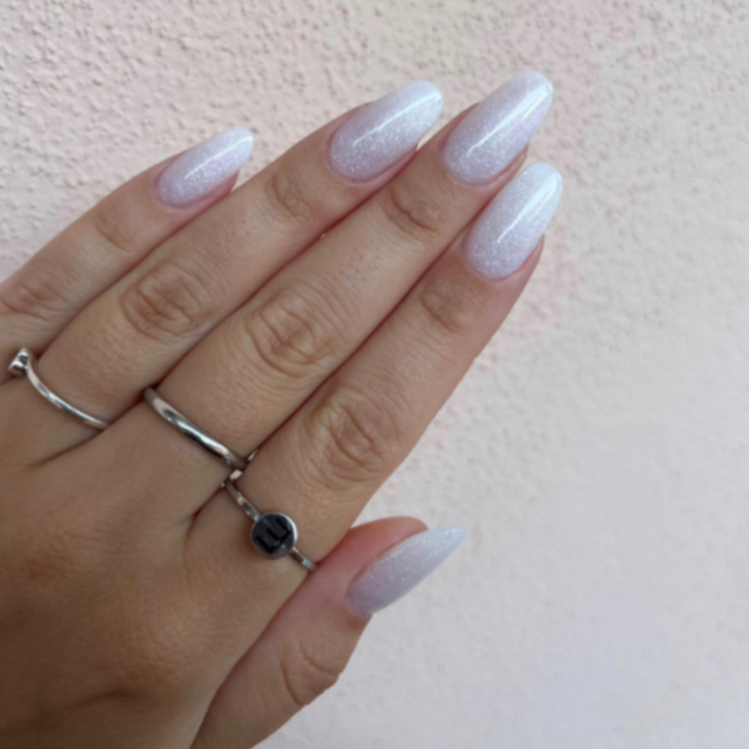 Medium Oval Pale Iridescent Shimmer — Simple New Years Nails 2027