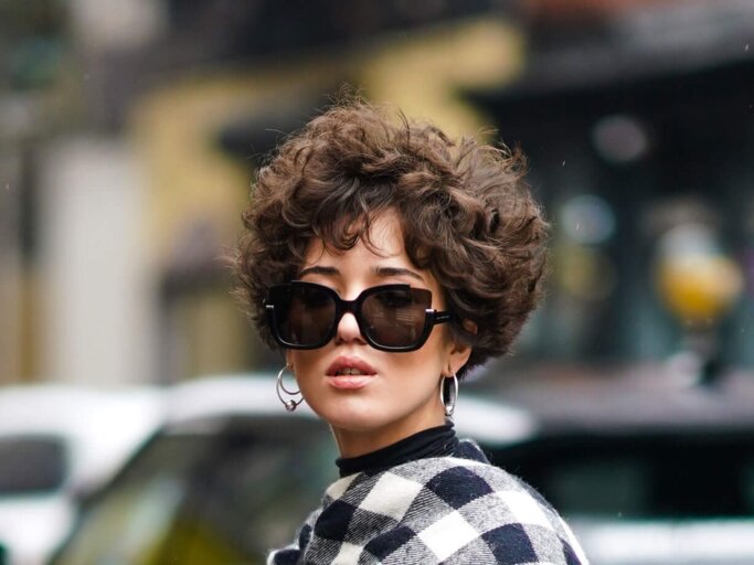Ear Visual Idea Ear Visual Idea β Winter Hairstyles for Curly Hair
