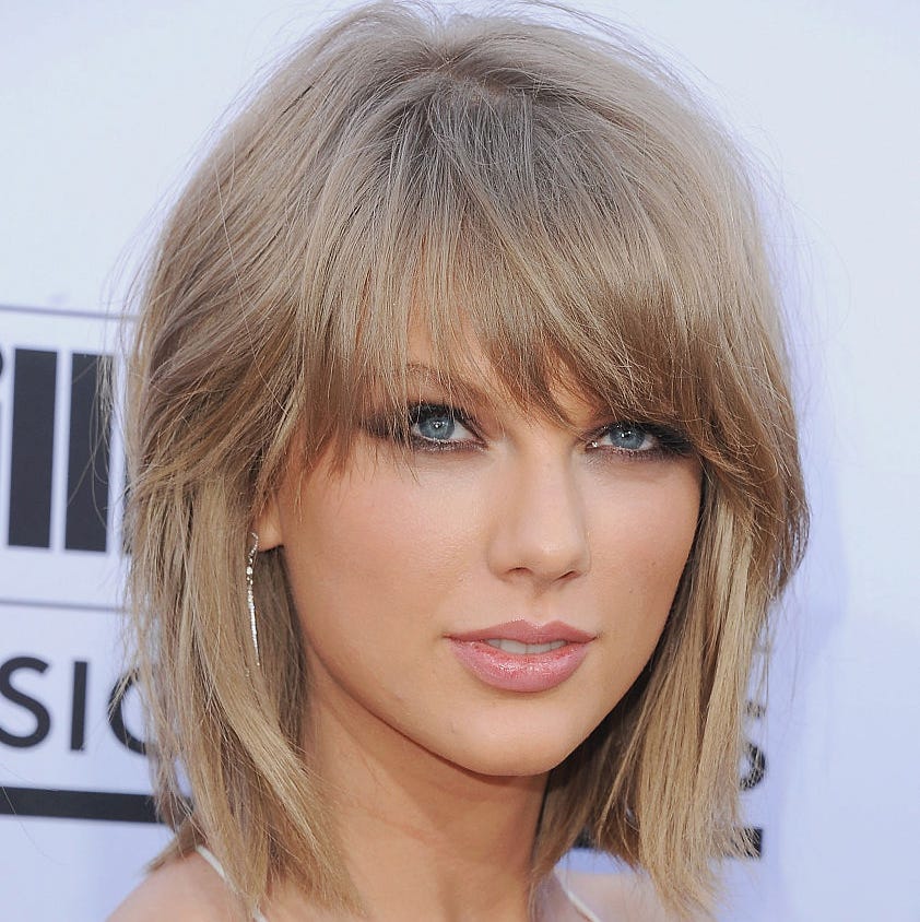 Tousled Ash Blonde Layered Bob — Winter Hairstyles for Thick Hair