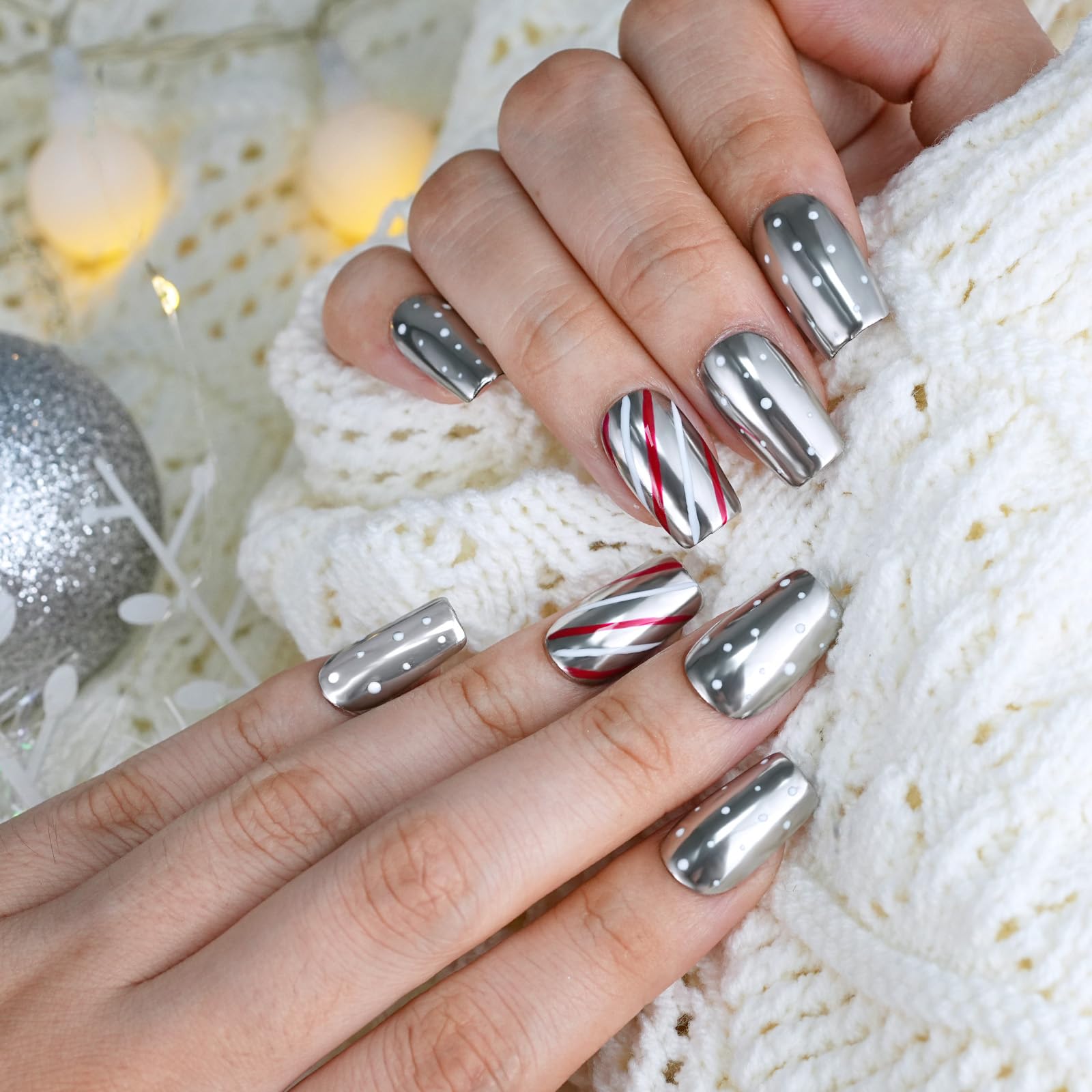 White Dots Red And White Stripes Visual Idea White Dots Red And White Stripes Visual Idea β Silver Chrome Nails
