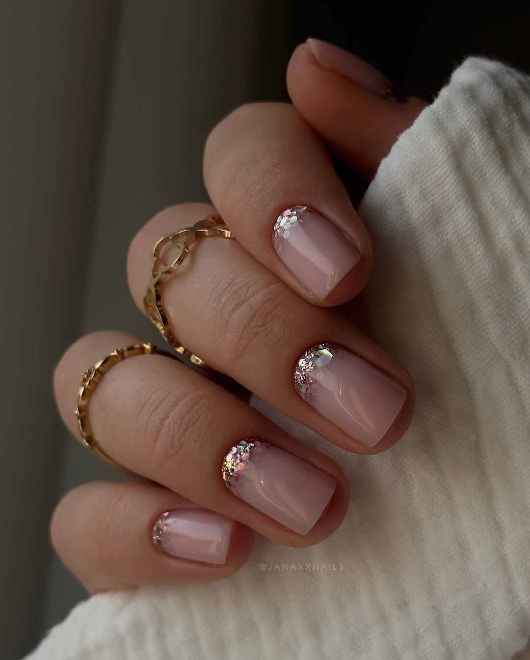 Silver Glitter French Tip Short Square — Winter Champagne Nails