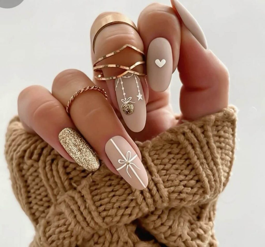 Matte With Glitter Accent Visual Idea Matte With Glitter Accent Visual Idea β Winter Squoval Nails