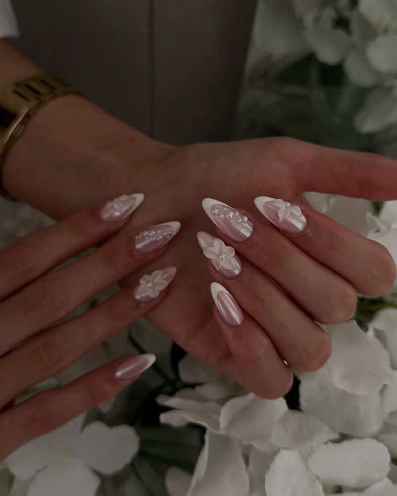 Bridal Special Event Visual Idea Bridal Special Event Visual Idea β Medium Winter Almond Nails