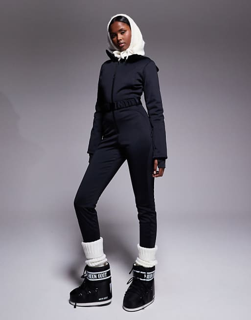 White Thermal Base Layer with Black Puffer Jacket White Thermal Base Layer with Black Puffer Jacket — Ski Outfits