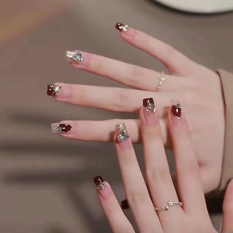 Visible Visual Idea Visible Visual Idea β New Years Nails 2027
