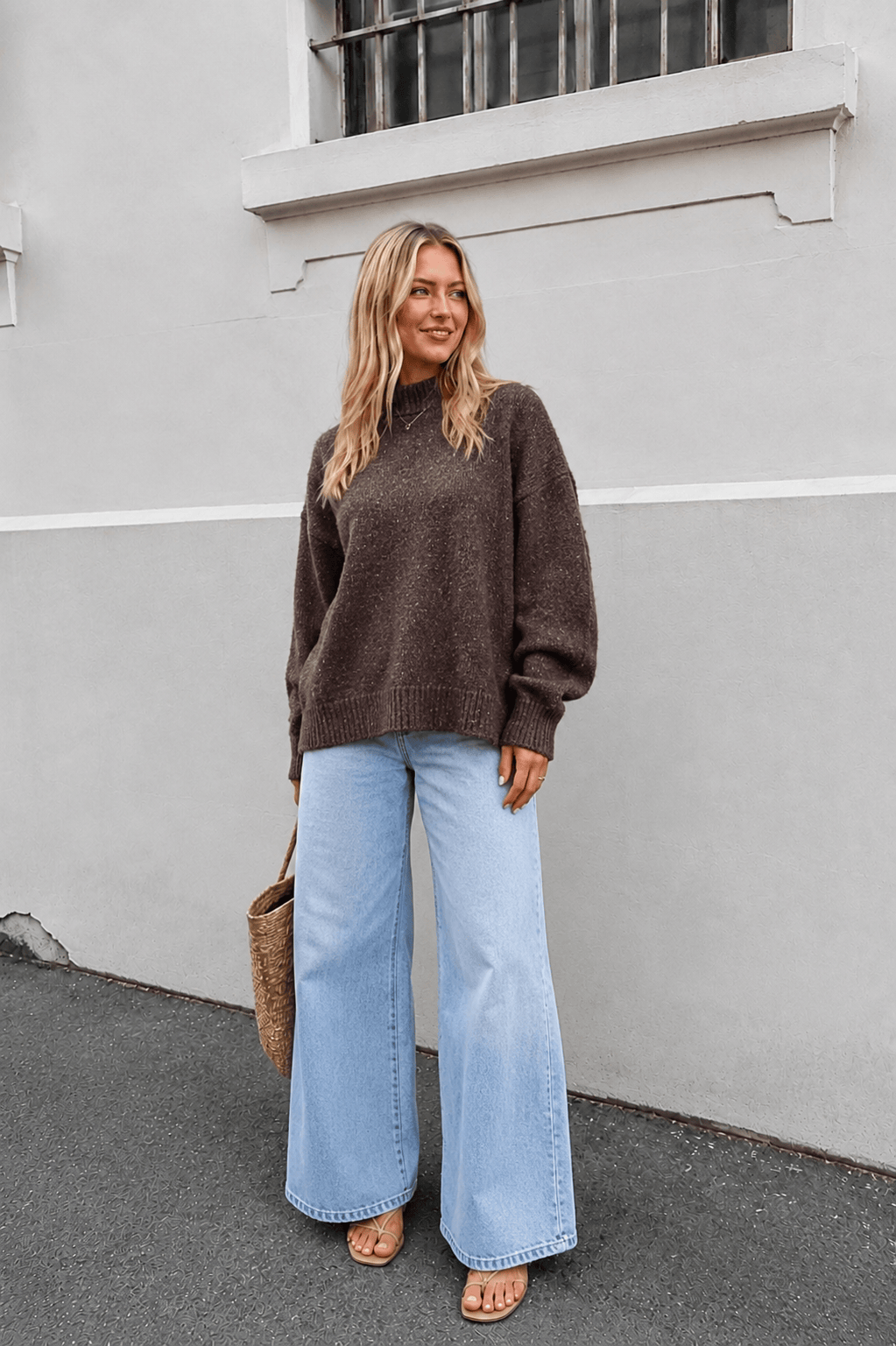 Speckled Brown Sweater and Wide-Leg Jeans: Relaxed Weekend Style Speckled Brown Sweater and Wide-Leg Jeans: Relaxed Weekend Style β Oversized Sweater Outfits