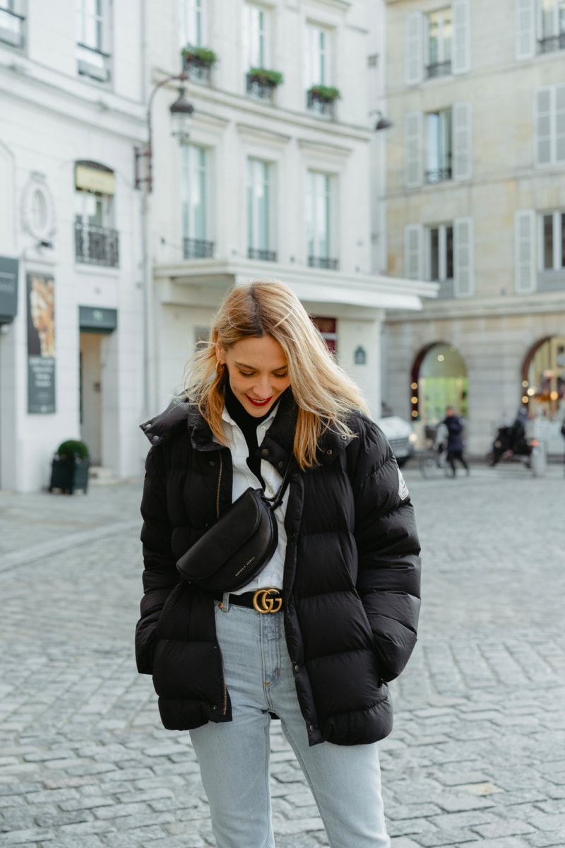Black Oversized Puffer Jacket Over White Shirt and Turtleneck — Winter Puffer Jacket Outfits