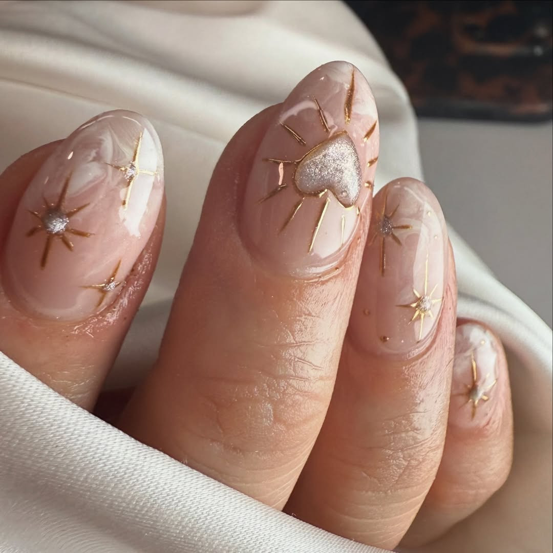 Sheer Nude White Marbling Gold Sunburst — Winter Champagne Nails