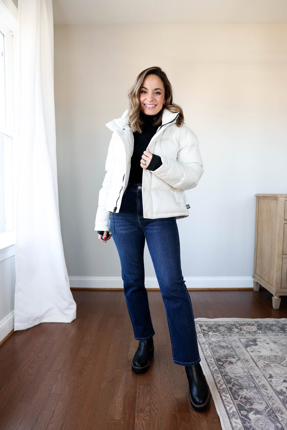 Puffer Jacket and Turtleneck with Black Chelsea Boots Puffer Jacket and Turtleneck with Black Chelsea Boots β Chelsea Boots Outfits