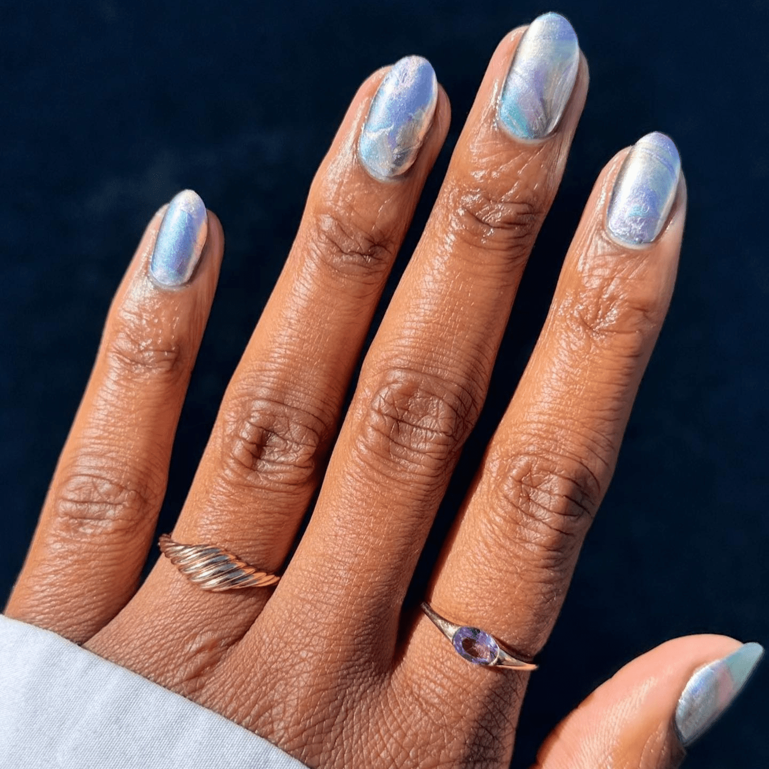 Pale Blue Swirled Iridescent Chrome Oval Nails Pale Blue Swirled Iridescent Chrome Oval Nails β Icy Blue Nails