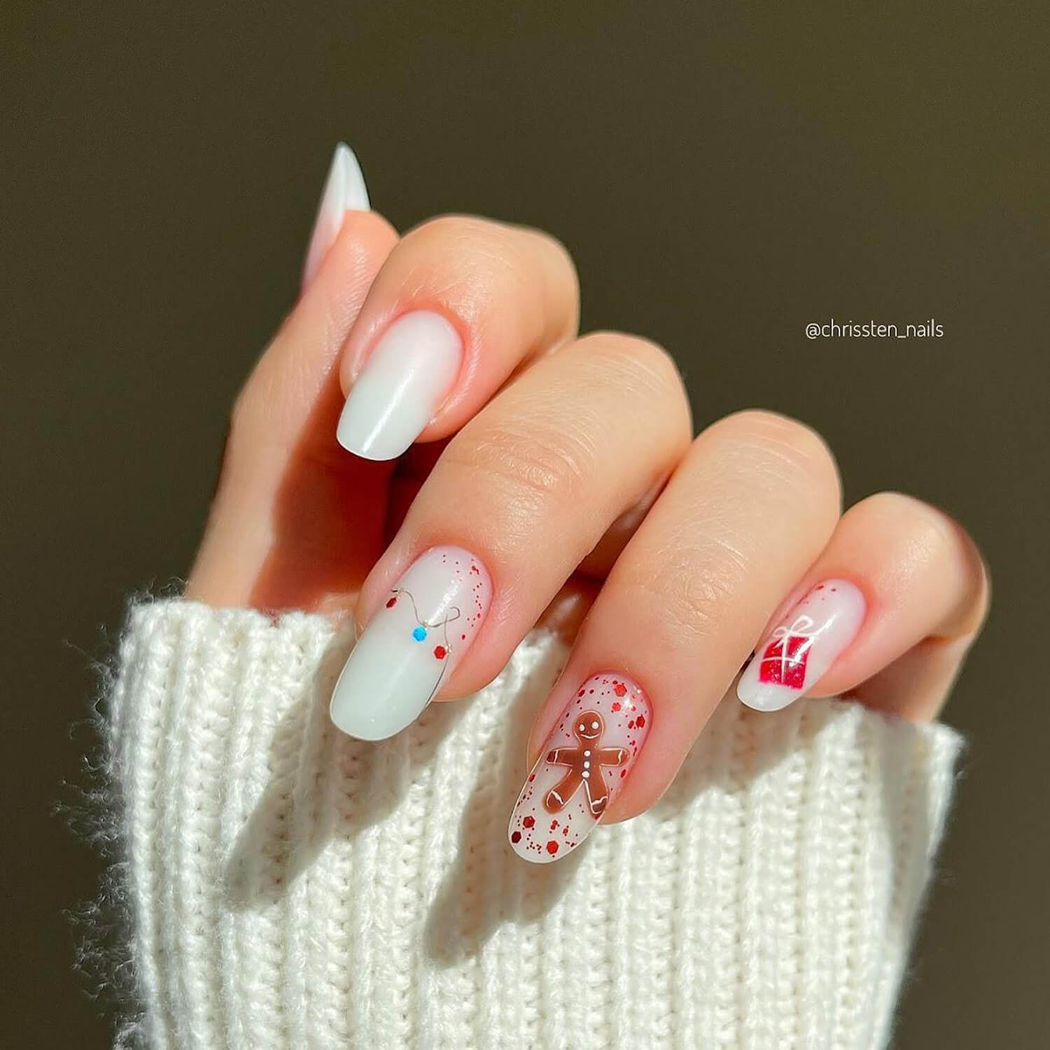 Glossy Visual Idea Glossy Visual Idea β Winter Party Nails