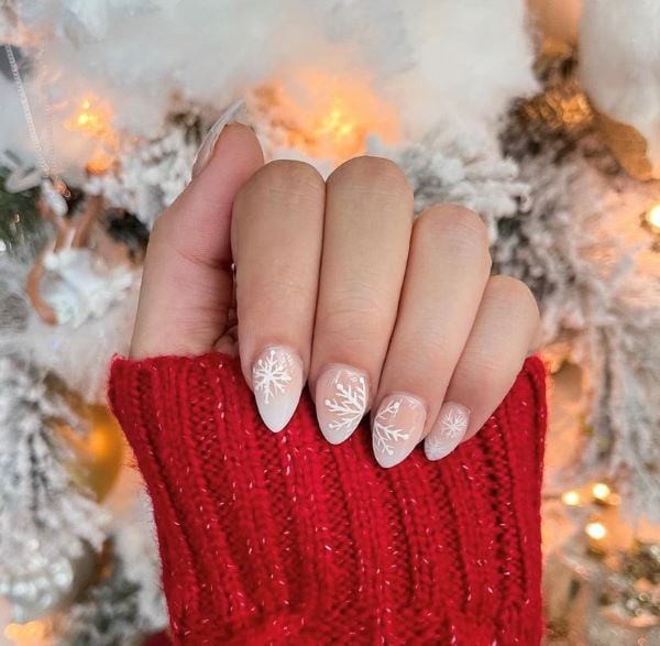 Intricate White Line Art Snowflakes — Simple Winter Nails