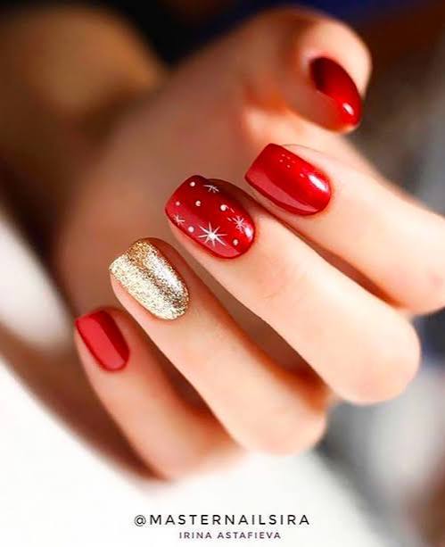 Glossy Red with Snowflake and Gold Glitter — Winter Red Nails