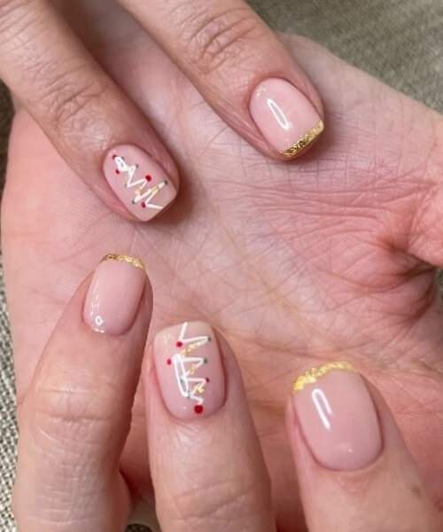 Both Hands Visual Idea — Minimalist Christmas Nails 2026