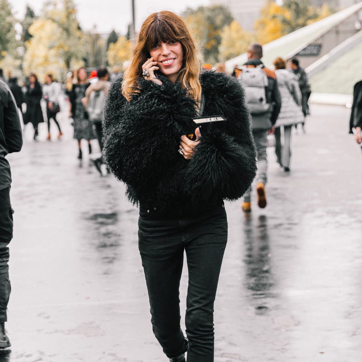 Statement Black Fluffy Jacket with Fitted Jeans — Winter Going Out Outfits