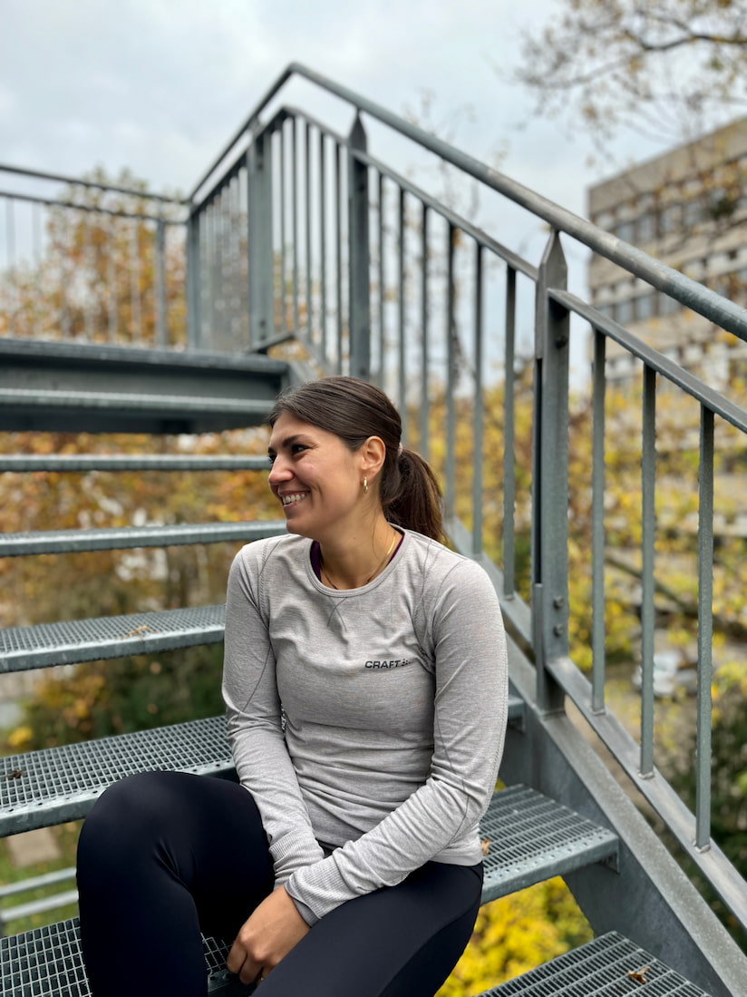 Athletic Performance: Grey Long-Sleeve Top with Black Leggings — Late Winter Outfits