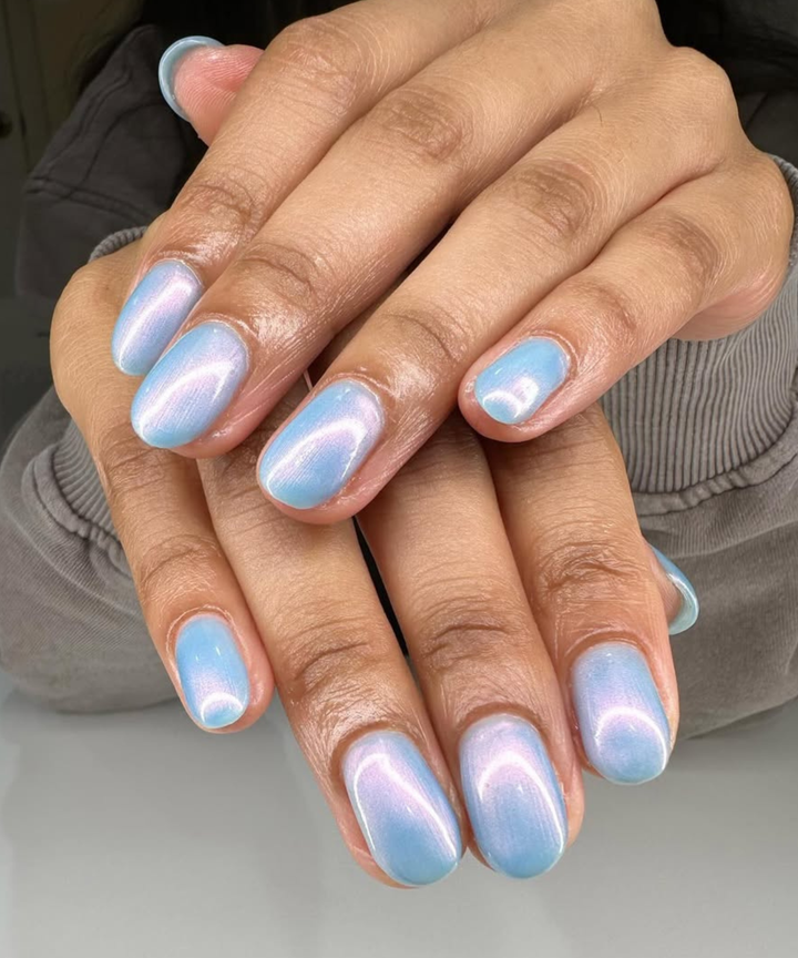 Solid Color Pale Blue Iridescent Chrome Nails Solid Color Pale Blue Iridescent Chrome Nails β Winter Chrome Nails