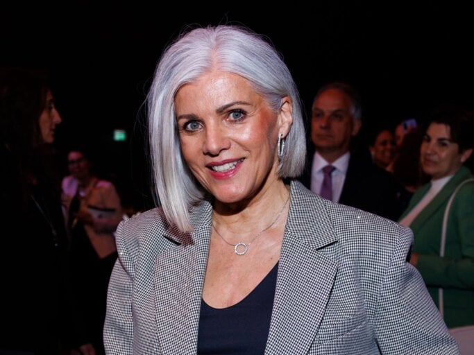 Sharp Grey Bob With Straight Finish — Winter Haircuts for Women Over 60