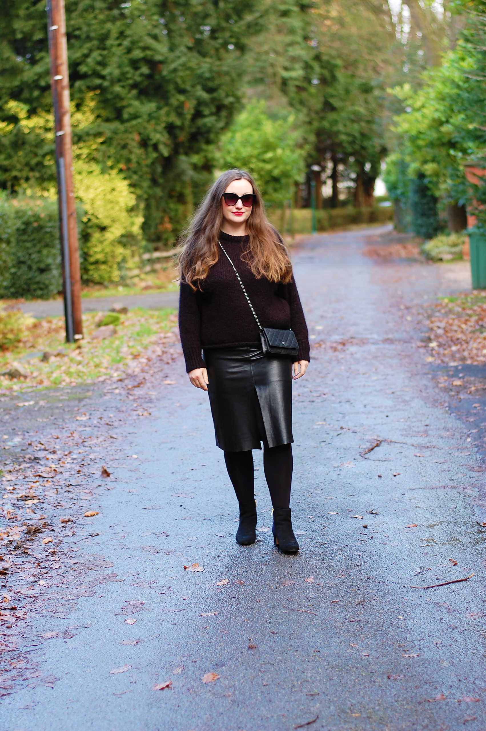 Casual Outing Autumn Black Leather Midi Skirt with Dark Brown Sweater and Tights — Leather Skirt Outfits