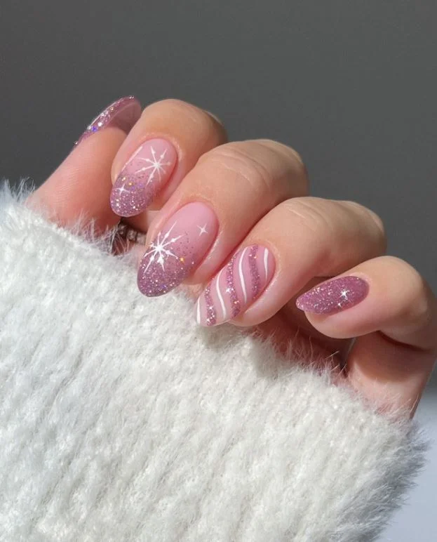 Glitter Gradient Snowflake Oval Nails Glitter Gradient Snowflake Oval Nails β Christmas Nails 2026