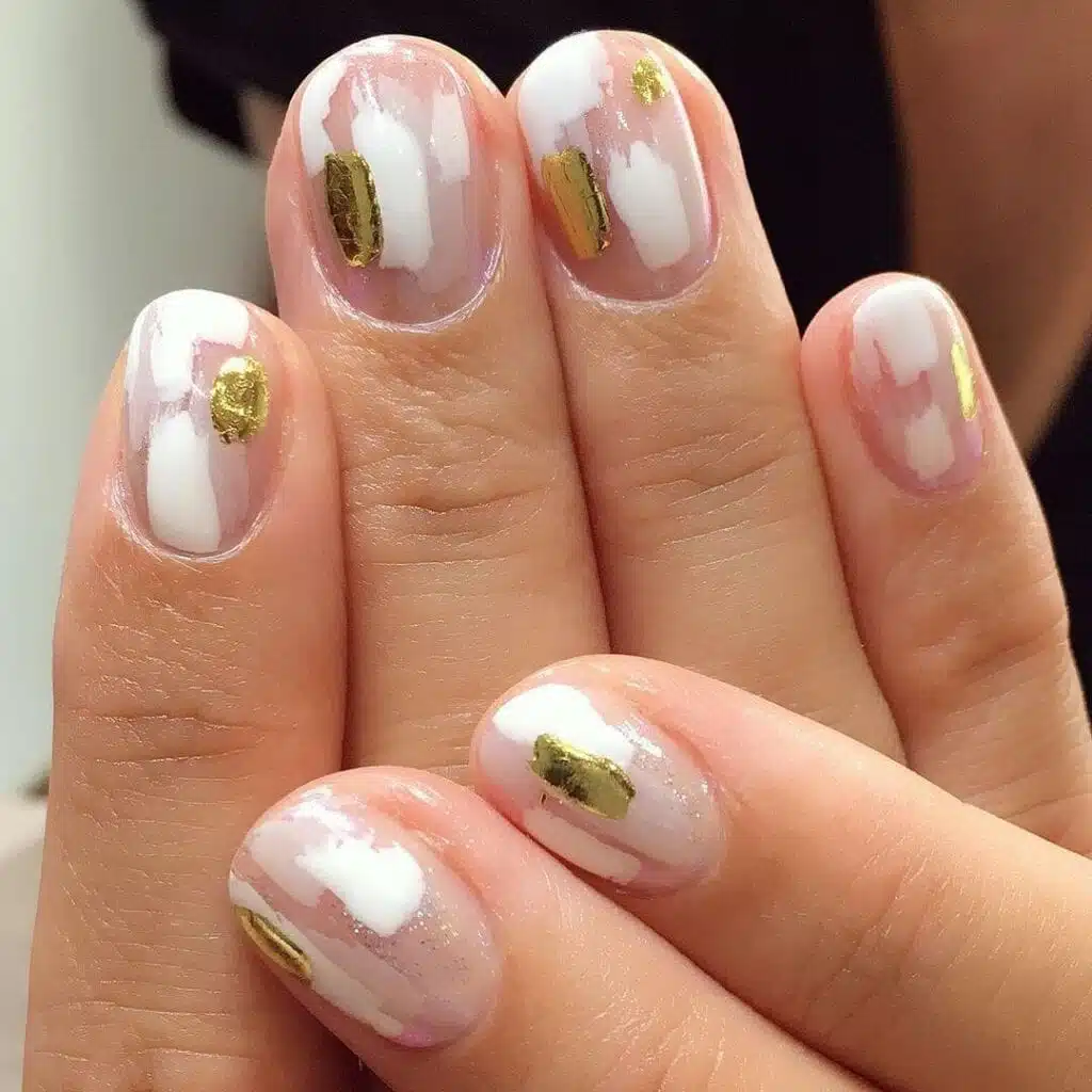 DIY Abstract White Gold Foil DIY Abstract White Gold Foil β Winter Gold Nails