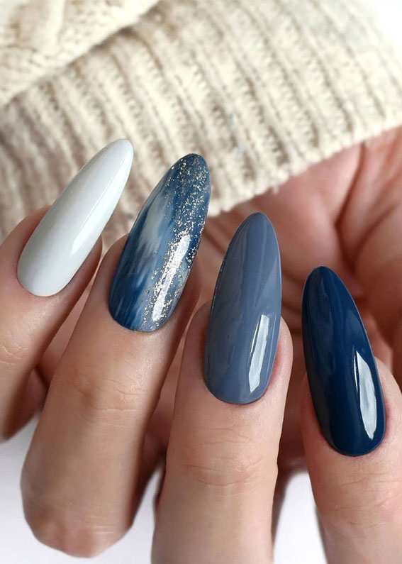 Glossy Glitter Visual Idea Glossy Glitter Visual Idea β Long Winter Almond Nails