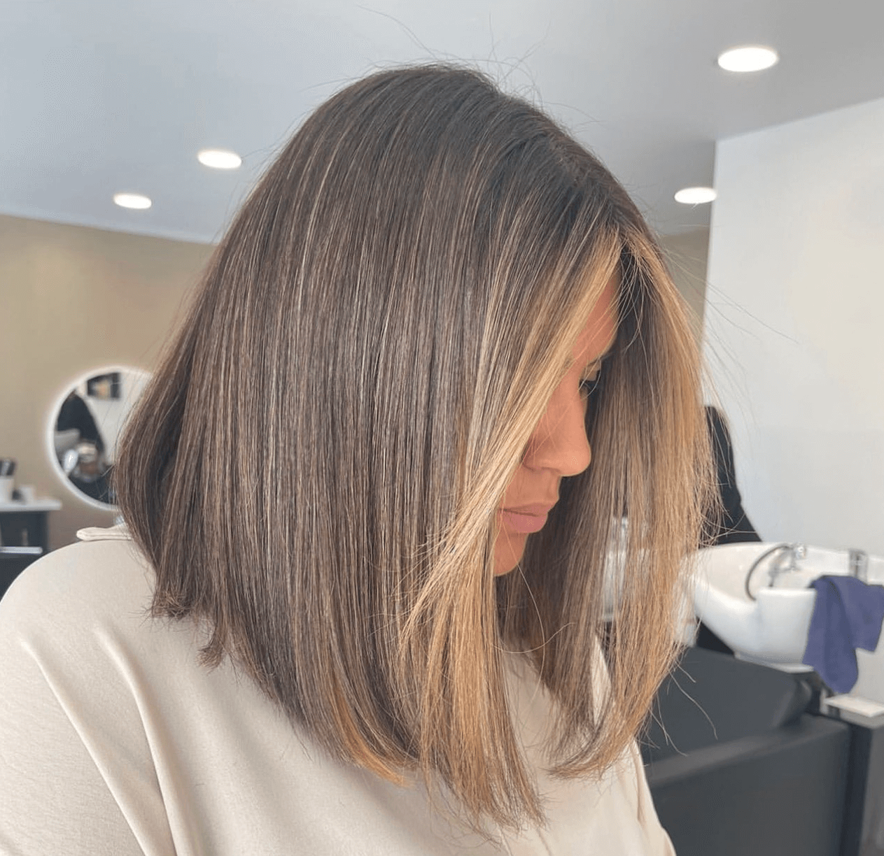 Collarbone Length Visual Idea — Winter Haircuts for Oval Faces