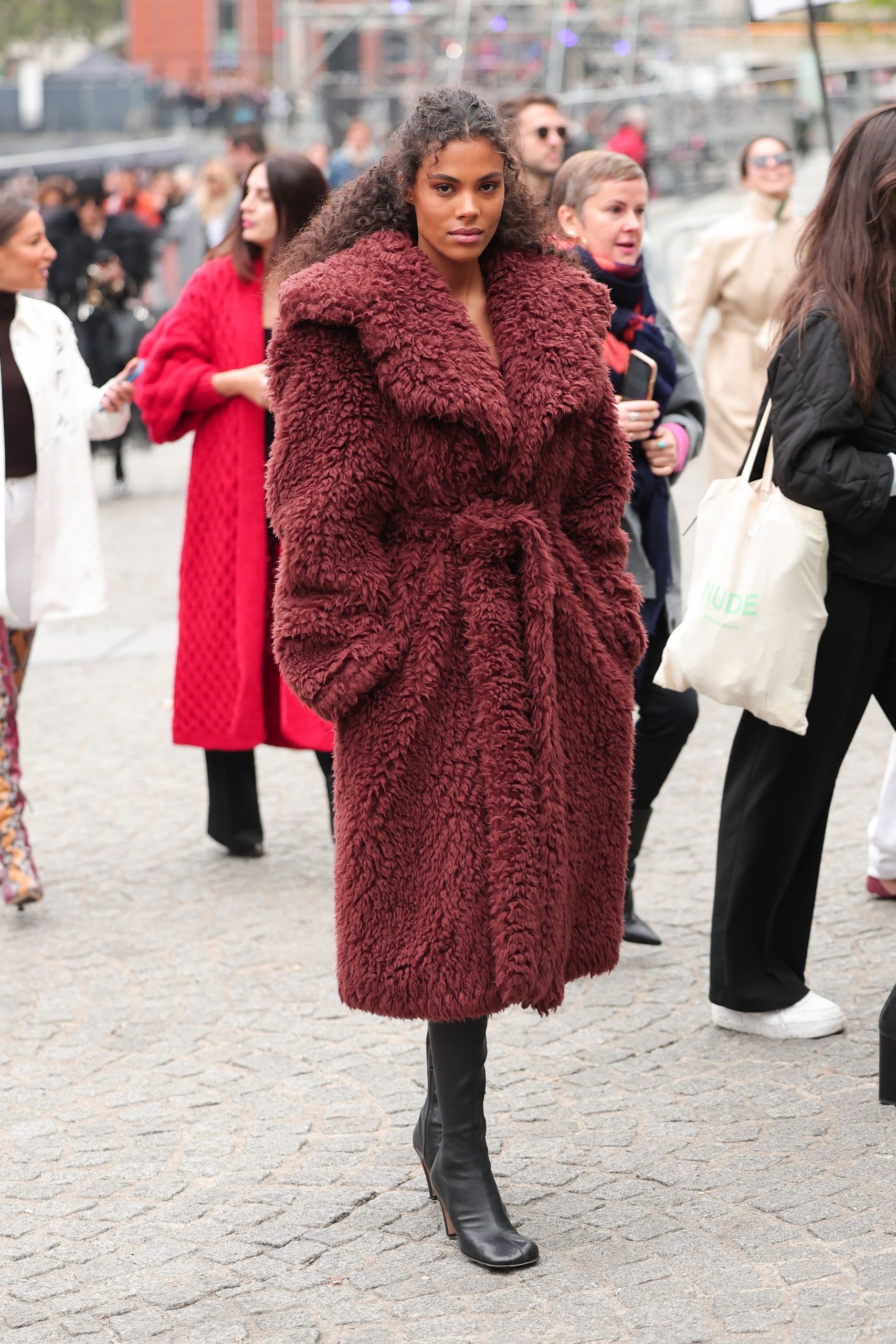 Oversized Burgundy Faux Fur Coat for a Dramatic Statement Oversized Burgundy Faux Fur Coat for a Dramatic Statement β Winter Outfits for Women Over 50