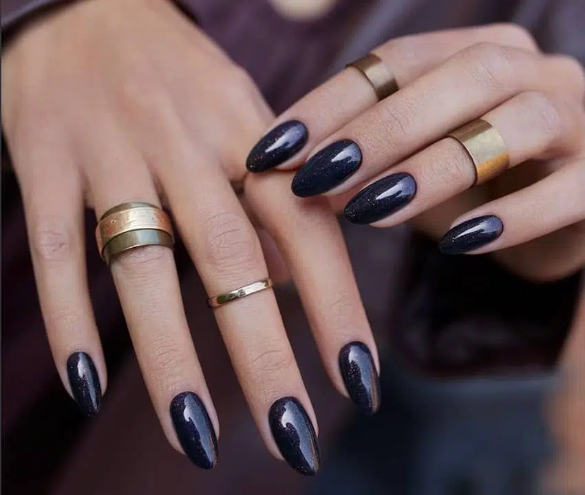 Deep Navy Glitter Nails Deep Navy Glitter Nails β Winter Party Nails