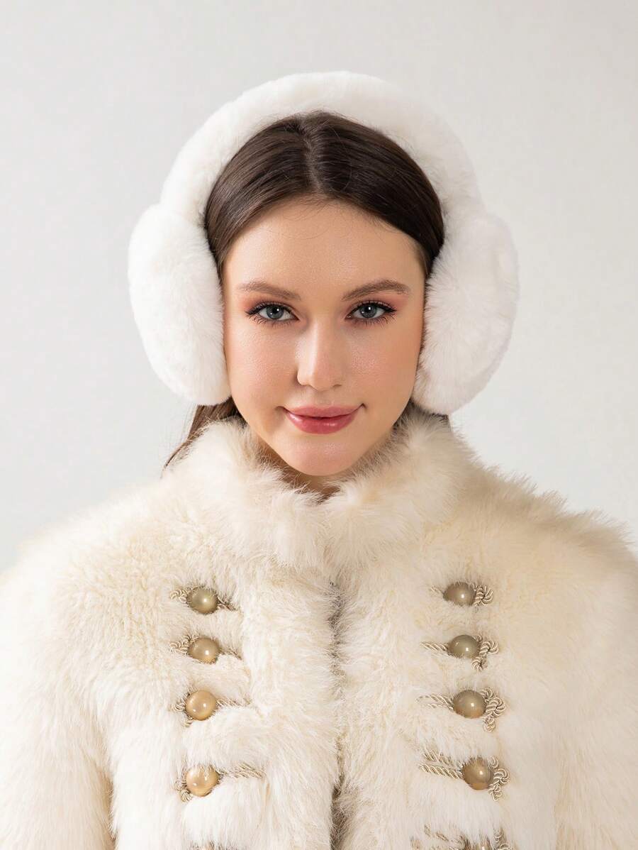 Ivory Faux Fur Earmuffs with Matching Faux Fur Coat Ivory Faux Fur Earmuffs with Matching Faux Fur Coat β Earmuffs Outfits
