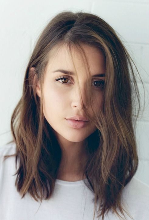 Medium Brown Shoulder Length Loose Waves — Winter Shoulder Length Hairstyles