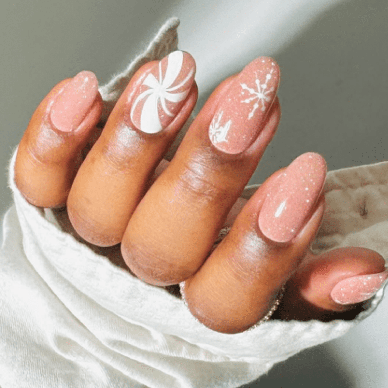 Peachy Pink Snowflake Nails Peachy Pink Snowflake Nails β Medium Christmas Nails 2026