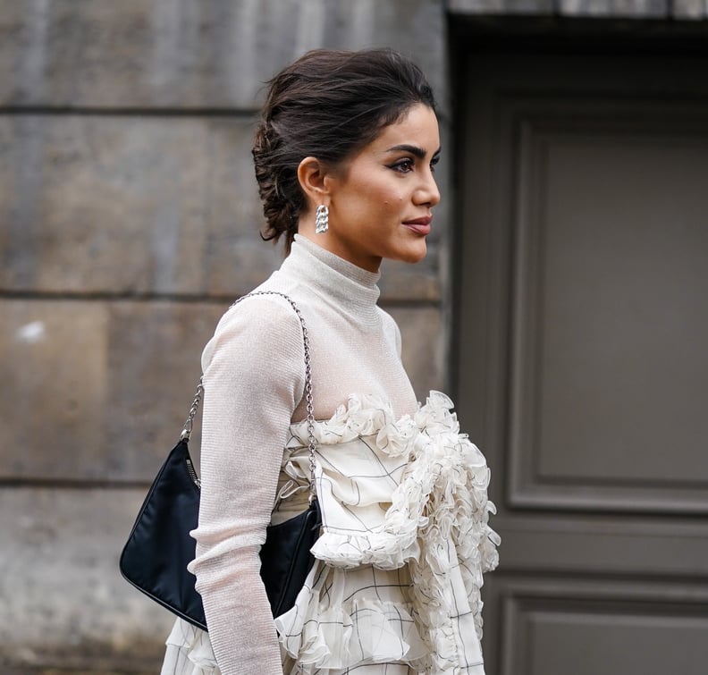 Collarbone Waves With Muted Cool Tones Collarbone Waves With Muted Cool Tones β Mushroom Brown Hair