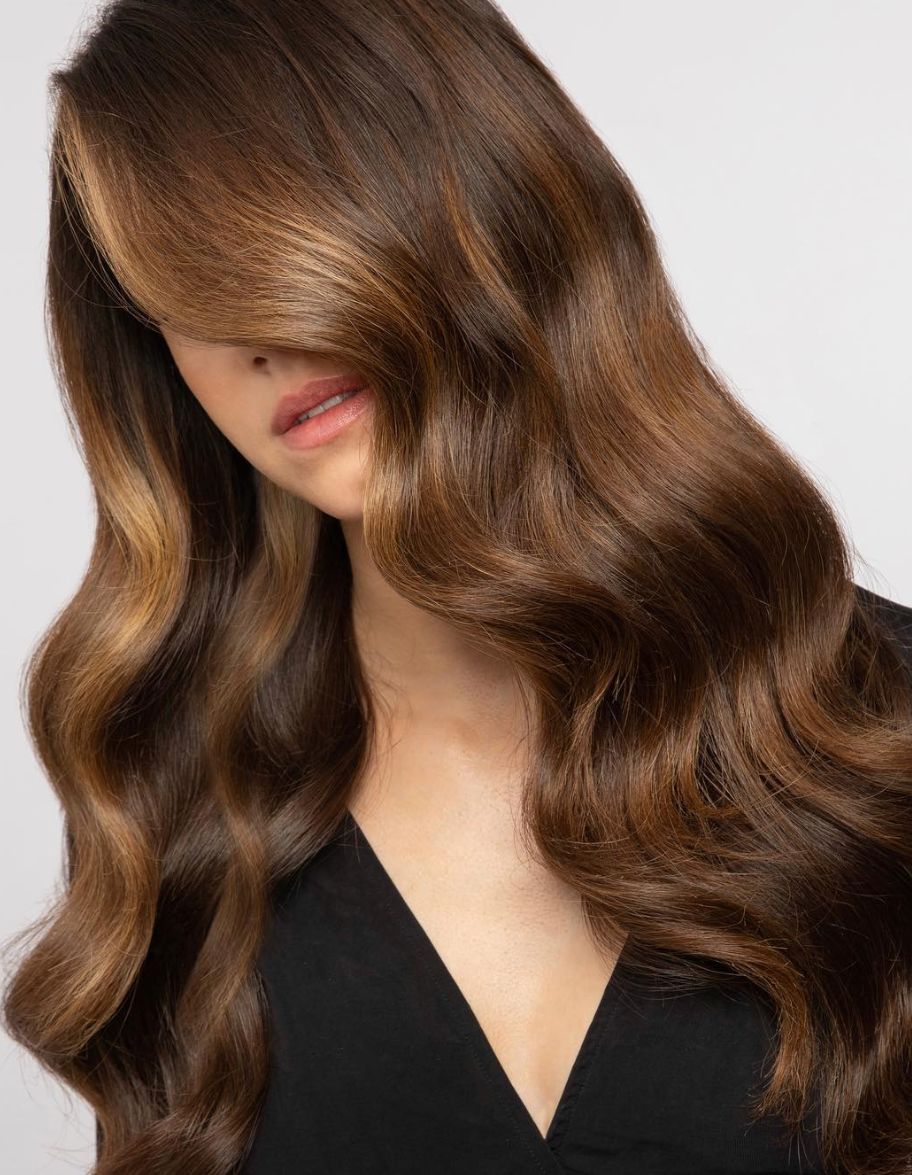 Golden Blonde Highlights on Warm Brown — Winter Hair Colors for Brunettes
