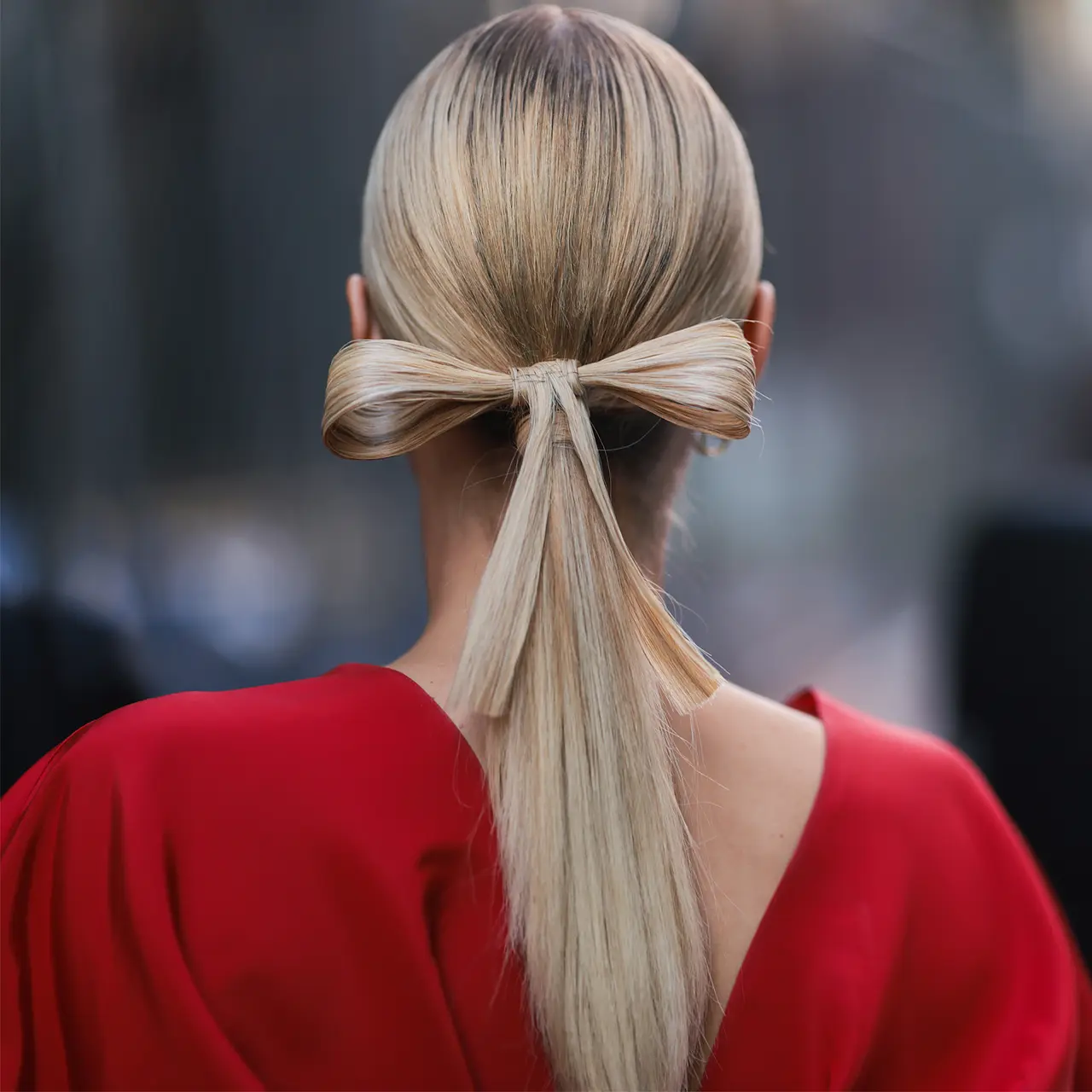 Sleek Ponytail With Hair Bow — Winter Ponytail Hairstyles
