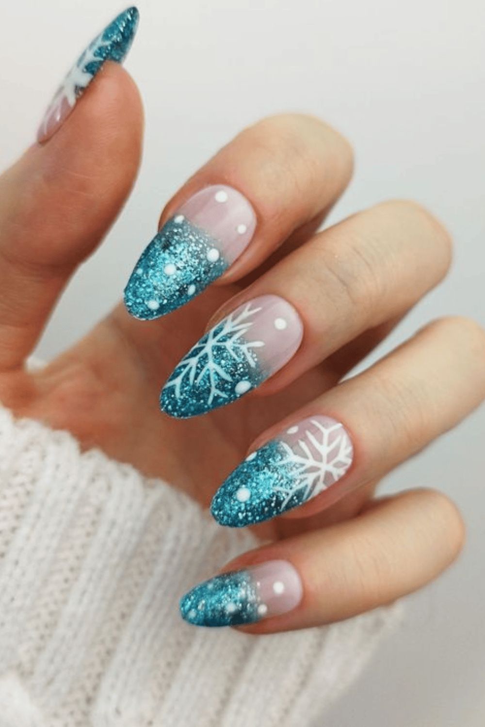 Medium Almond Pink to Blue Glitter Ombre with Snowflakes Medium Almond Pink to Blue Glitter Ombre with Snowflakes β Sparkly Winter Nails