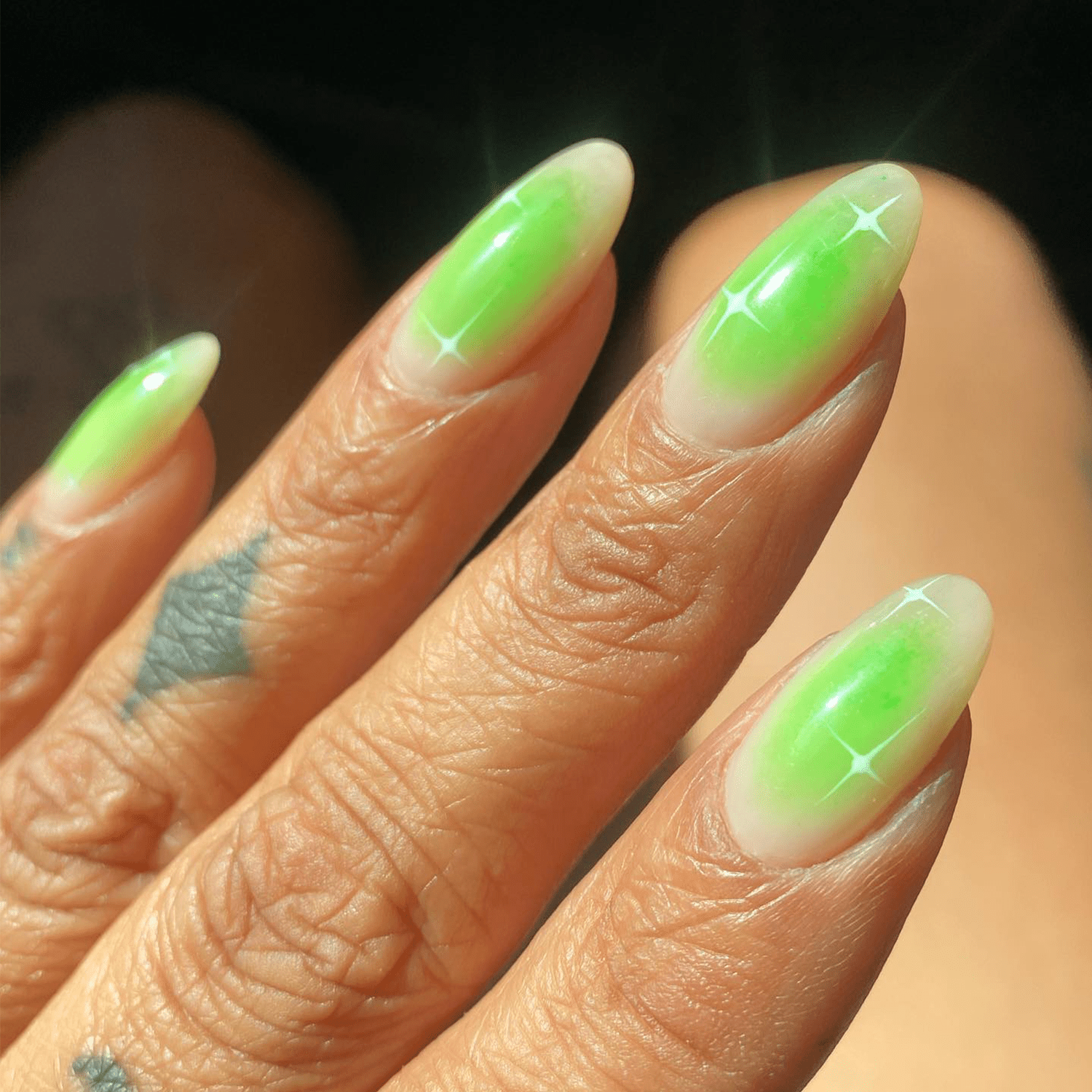 Visual Idea β With Subtle Sparkle Accents On Some Visual Idea β With Subtle Sparkle Accents On Some β Grinch Nails 2026