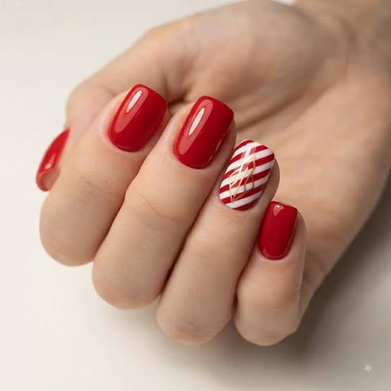 Red And White Candy Cane Stripes Visual Idea Red And White Candy Cane Stripes Visual Idea β Short Christmas Square Nails 2026