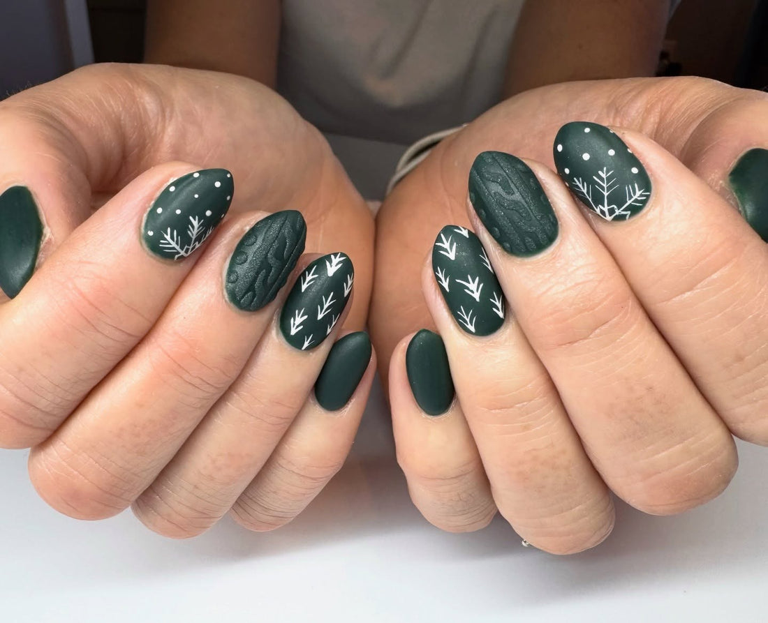Dark Green with Cable Knit and Snowflakes — Winter Black Nails