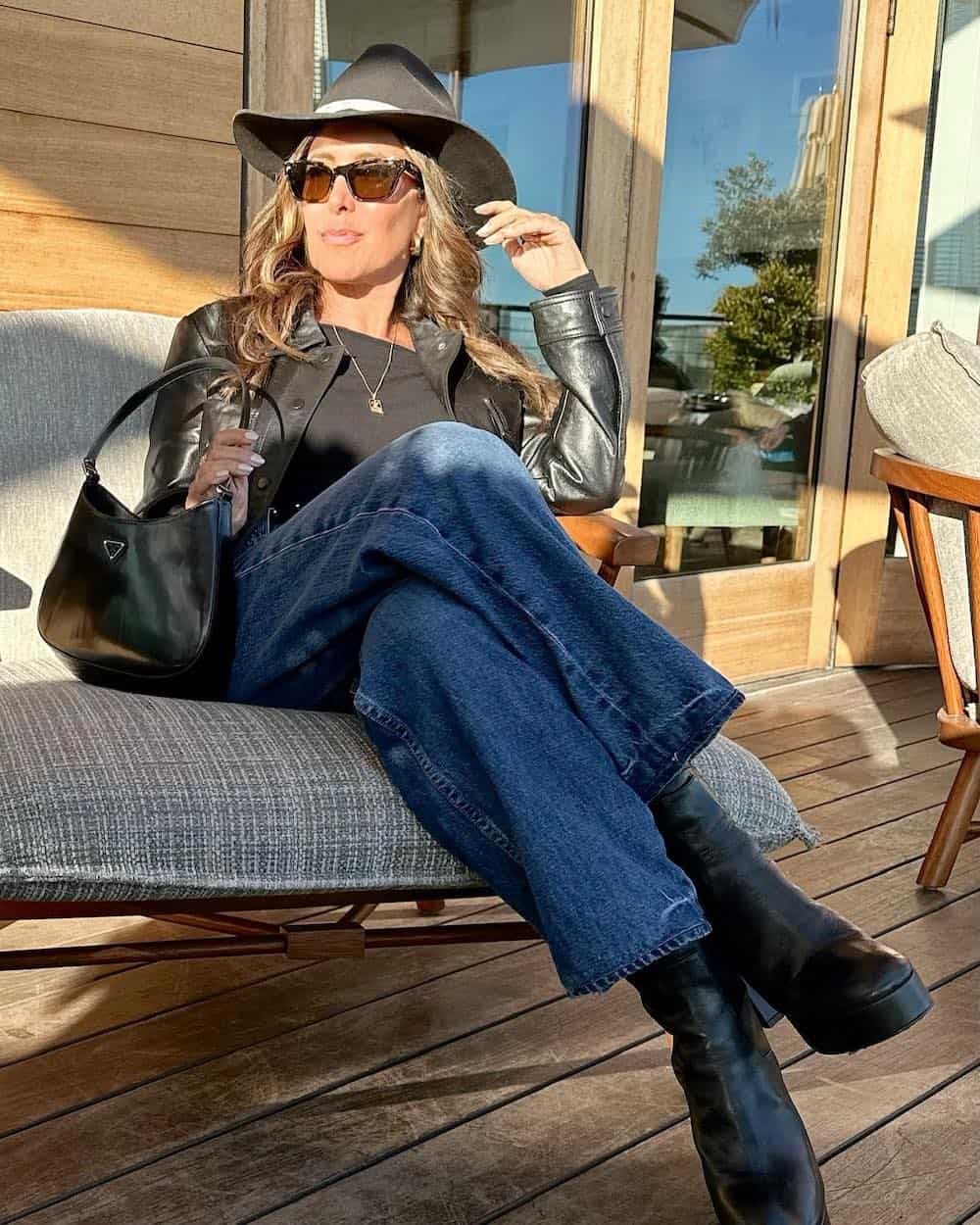 Black Leather Jacket and Cowboy Hat for an Edgy Nashville Look Black Leather Jacket and Cowboy Hat for an Edgy Nashville Look β Nashville Winter Outfits