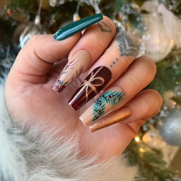 Deep Red Gold Ribbon Coffin Nails Deep Red Gold Ribbon Coffin Nails β Short Christmas Coffin Nails 2026